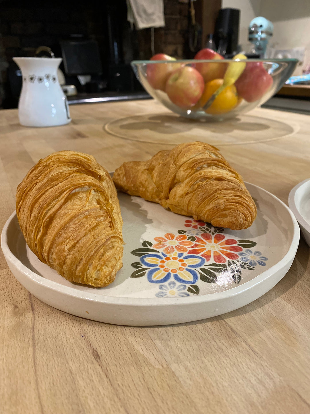 Set of 4 hand decorated floral plates