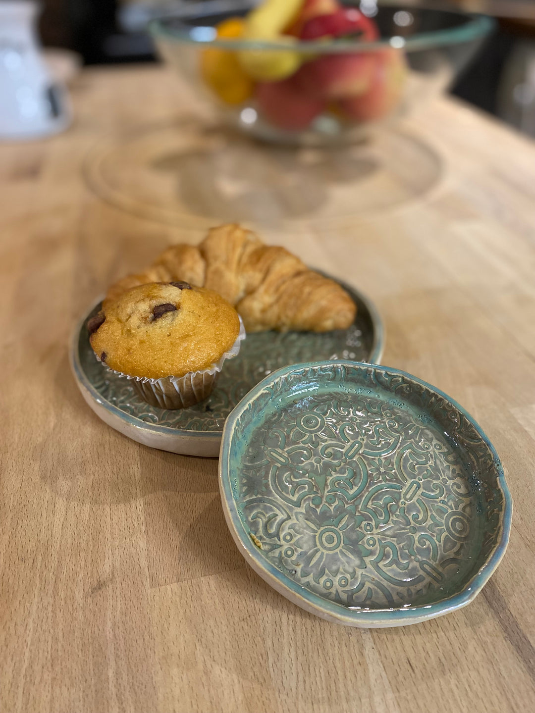 Antique green set of 2 plates