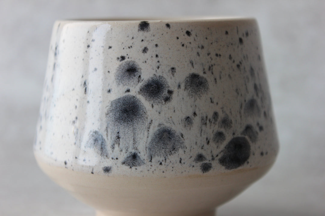 The Pedestal Cup (Ink-Spot Blue/Grey)